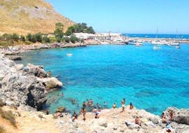 Paseo en barco privado de Palermo a Vergine Maria Beach  & baño en el mar con Mare and More Tour Trapani.