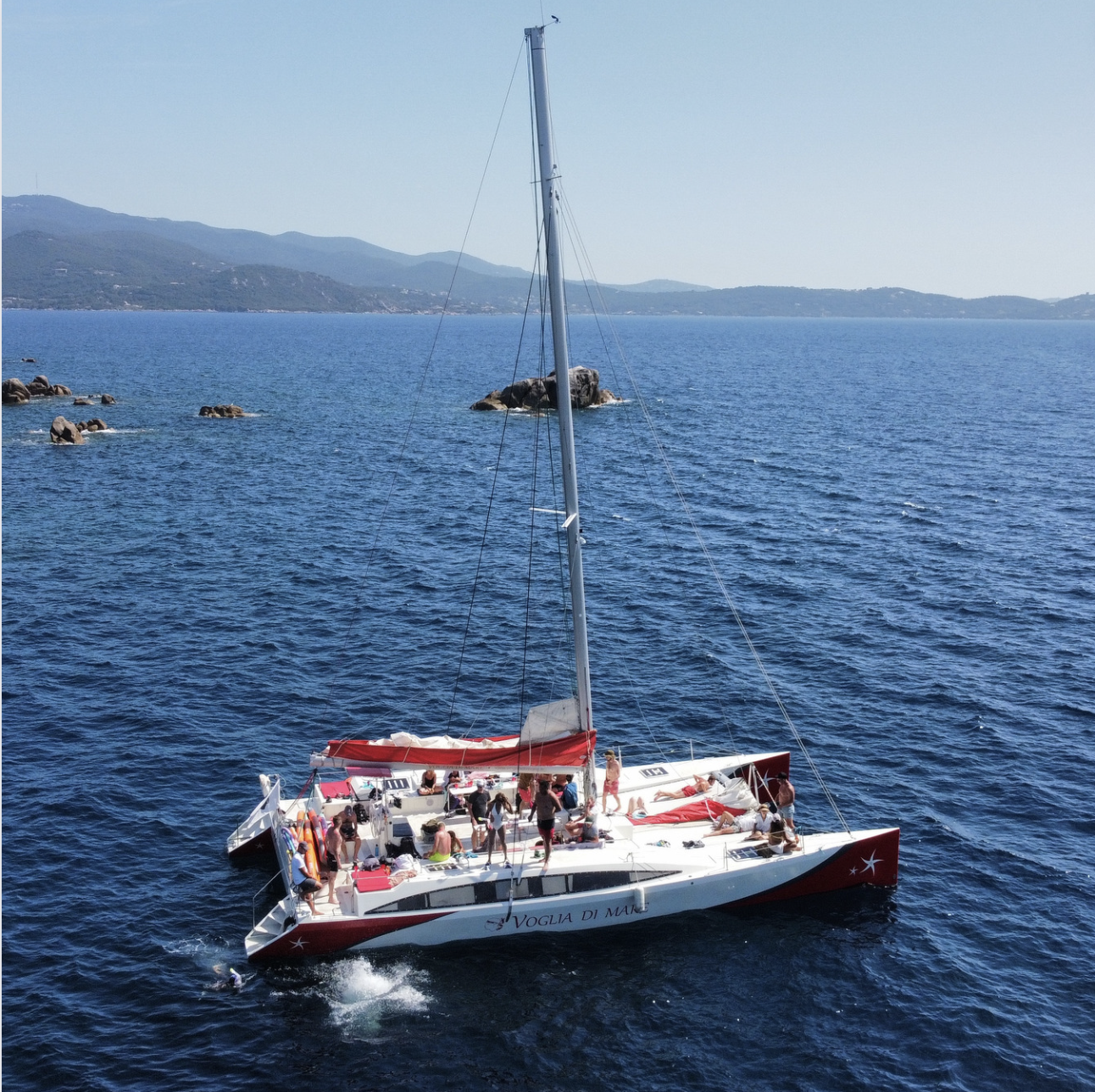 Katamarantour in der Bucht von Ajaccio mit Schnorcheln.