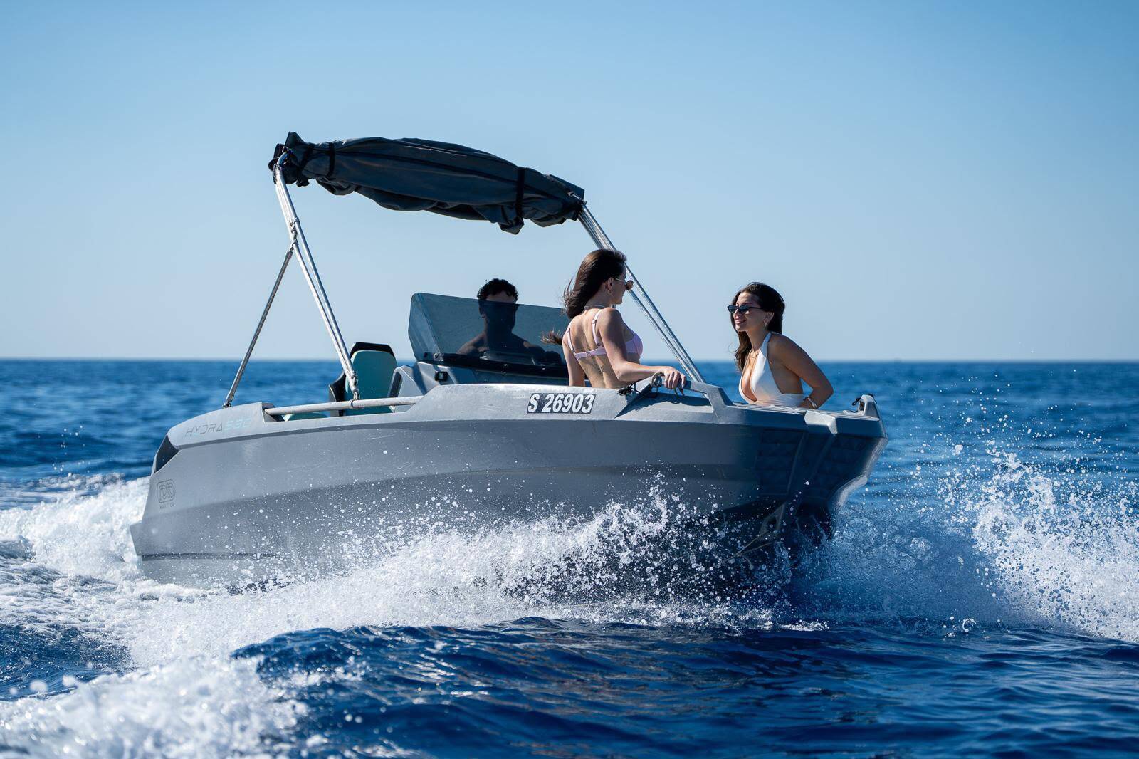 Location de bateau de Marsaskala (jusqu'à 6 pers.) sans Permis avec SIPS Watersports Malte.