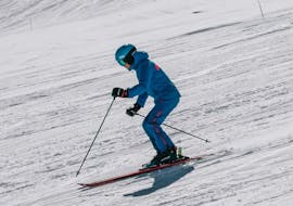 Ein Skifahrer auf den Pisten Kapruns während dem Privaten Skikurs für Erwachsene aller Levels mit Skischule Bruck Fusch.