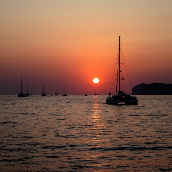 Sunset Catamaran Trip to Agioi Theodoroi Island from Chania.