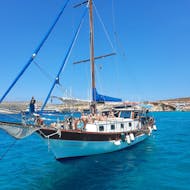 Alquiler de barco en Sliema (hasta 25 personas) - Comino, Crystal Lagoon Comino & Blue Lagoon Malta con Malta Gulet Charters.