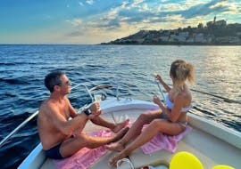 Gita in barca privata da Sanremo con soste per nuotare e aperitivo con Liguria in Barca Sanremo.