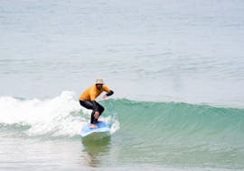 Surfkurs (ab 12 J.) am Matadoura Strand in Ericeira mit SeaKrew Ericeira.