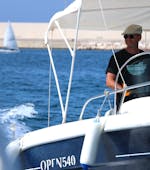 Paseo en barco privado a Polignano a Mare con baño en el mar & visita guiada con MonopoliBoat.