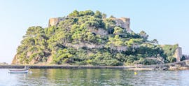 Paysage maginifique vu durant la Balade en bateau vers le Fort de Brégançon depuis Bormes-les-Mimosas avec Latitude Verte Bormes-les-Mimosas.