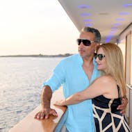 Luxuriöse Sonnenuntergangs-Yacht Tour zur Blauen Lagune von Latchi inklusive Transfer (Nur für Erwachsene) mit Paphos Sea Cruises.