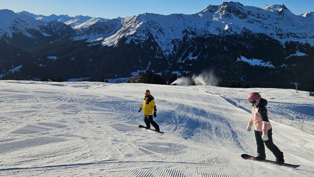 Privé Snowboardlessen voor Kinderen en Volwassenen van Alle Niveaus.