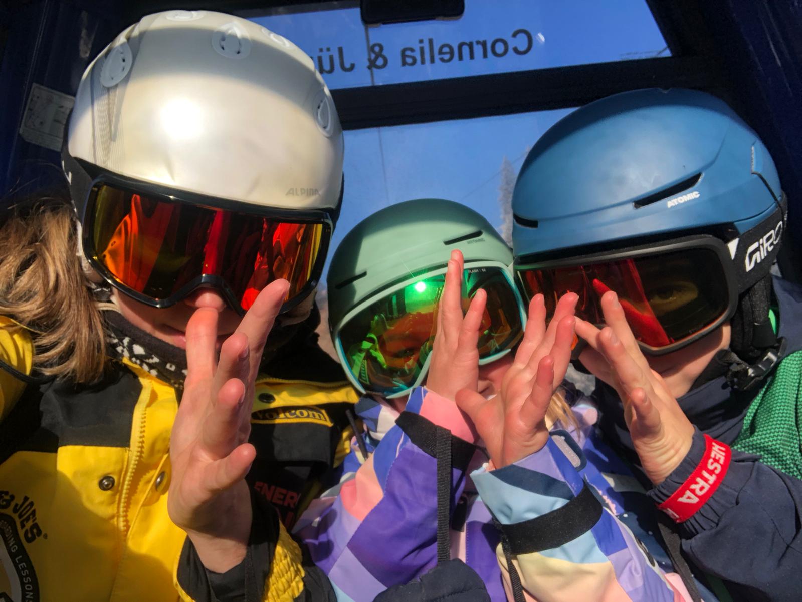Lezioni private di sci per bambini e adolescenti di tutte le età.