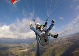 Akrobatik Tandem Paragliding (ab 11 J.) - Millau mit Tête à l’EnvAIR Parapente Millau.
