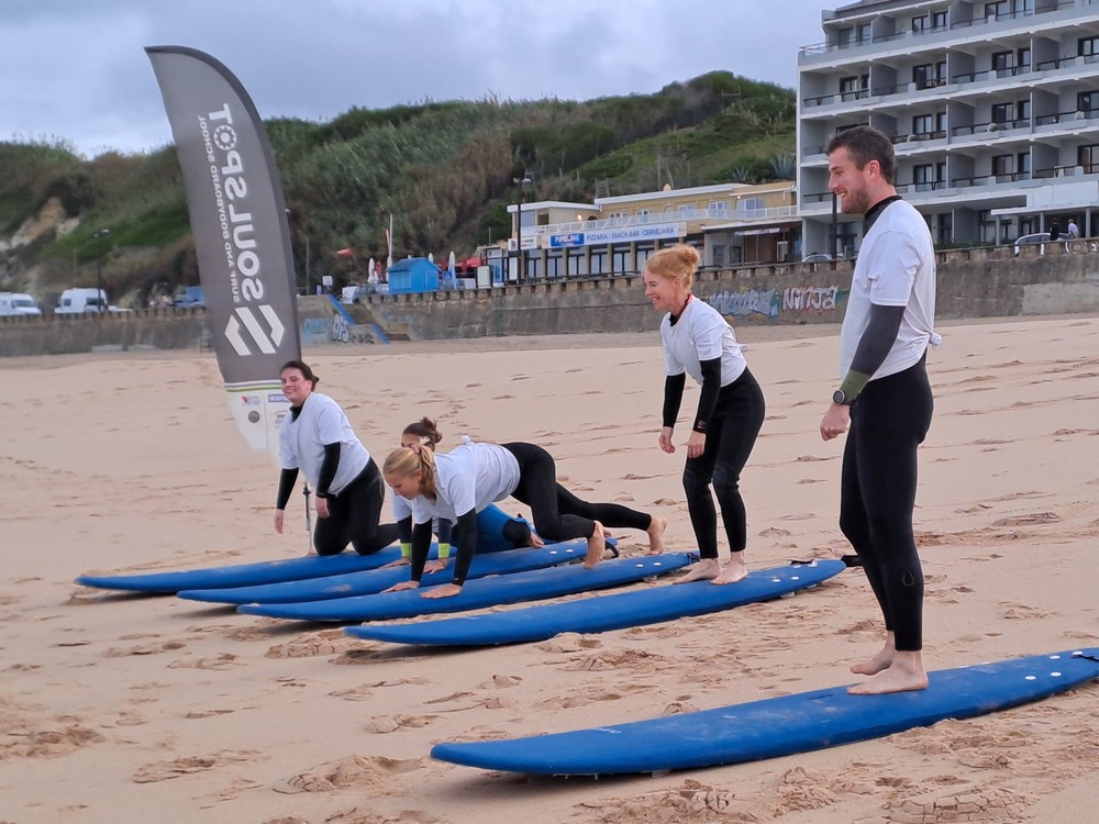 Lezioni private di surf a Sintra da 8 anni per tutti i livelli con Soul Spot Surf School Praia Grande.