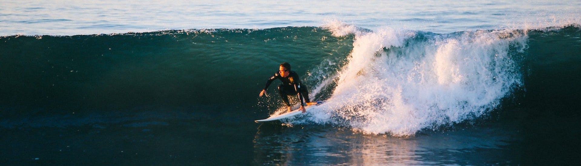 Cours privé de surf à Sintra (dès 8 ans) pour Tous niveaux.
