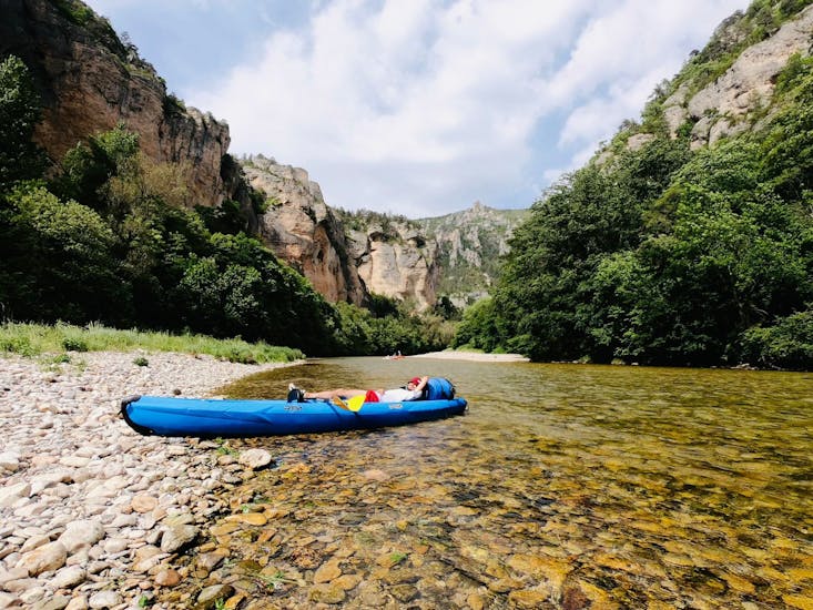 Anspruchsvolle Kayak & Kanu-Tour in Castelbouc - Tarn River.