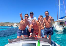Gita in gommone da Trapani a Favignana e Levanzo con snorkeling e aperitivo con Egadi Boat Tour Trapani.