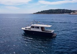 Balade privée en bateau Pula city - Fratarski otok (Veruda) avec Pula Boat Tours Croatia.
