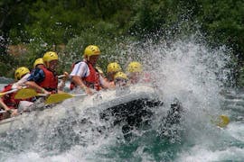 Wildwater raft avontuur in Koprulu Canton met Lunch met Tornado Rafting.
