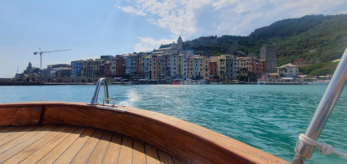 Boat Trip to Porto Venere and Lord Byron's Grotto with Apéritif.