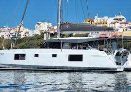 Balade privée en catamaran Lagos - Ponta da Piedade avec Baignade & Visites touristiques avec The Ocean Week Portugal.