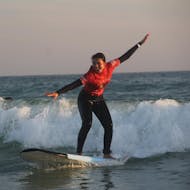 Cours privé de surf (dès 6 ans) pour Tous niveaux avec Blue Xperiences Algarve.