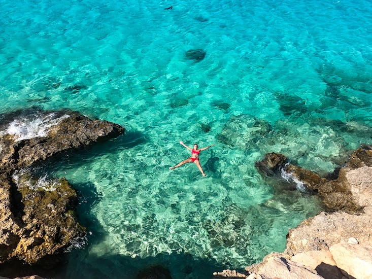 Katamaran-Tour nach Gozo & Comino mit Schwimmstopp in der Blauen Lagune.
