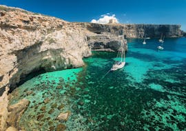 Paseo en catamarán por Gozo y Comino con parada para nadar en la Laguna Azul con Robert Arrigo & Sons Malta.