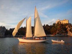 Private Vintage Sailboat Trip to Duino and Miramare Castles from Roberta III Monfalcone.