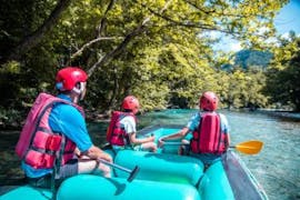 Rafting facile à Ioannina (Yannena) - Voidomatis Potamos (Rivière) avec Alpinezone Epirus.