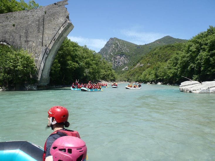 Rafting auf dem Fluss Voidomatis im Nationalpark Vikos-Aoos.