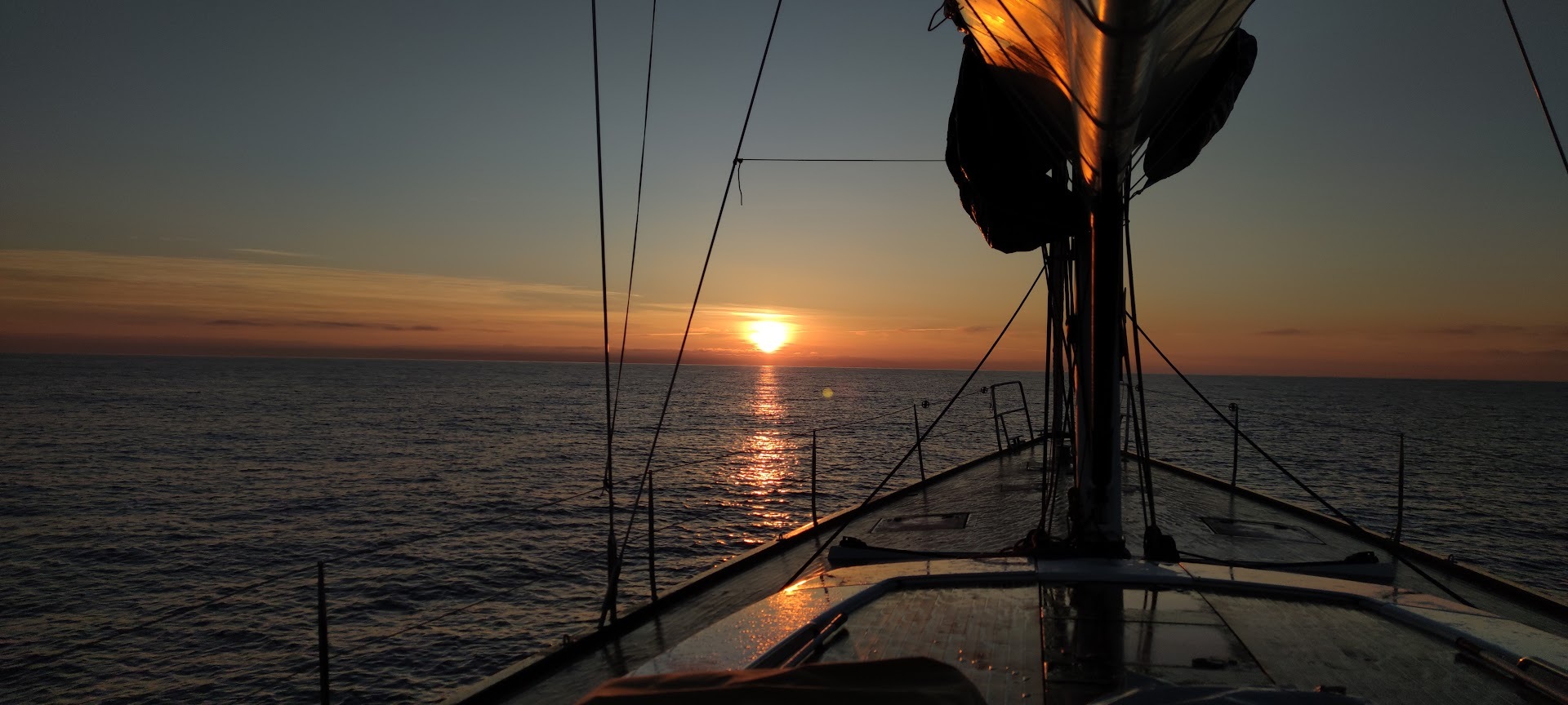 Balade privée en voilier Portocolom - Coll Baix au Coucher du soleil avec Caribia Sailing Alcúdia.