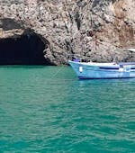 Gita in barca lungo la costa di Gaeta a Sperlonga con soste per nuotare con Gaeta Escursioni.