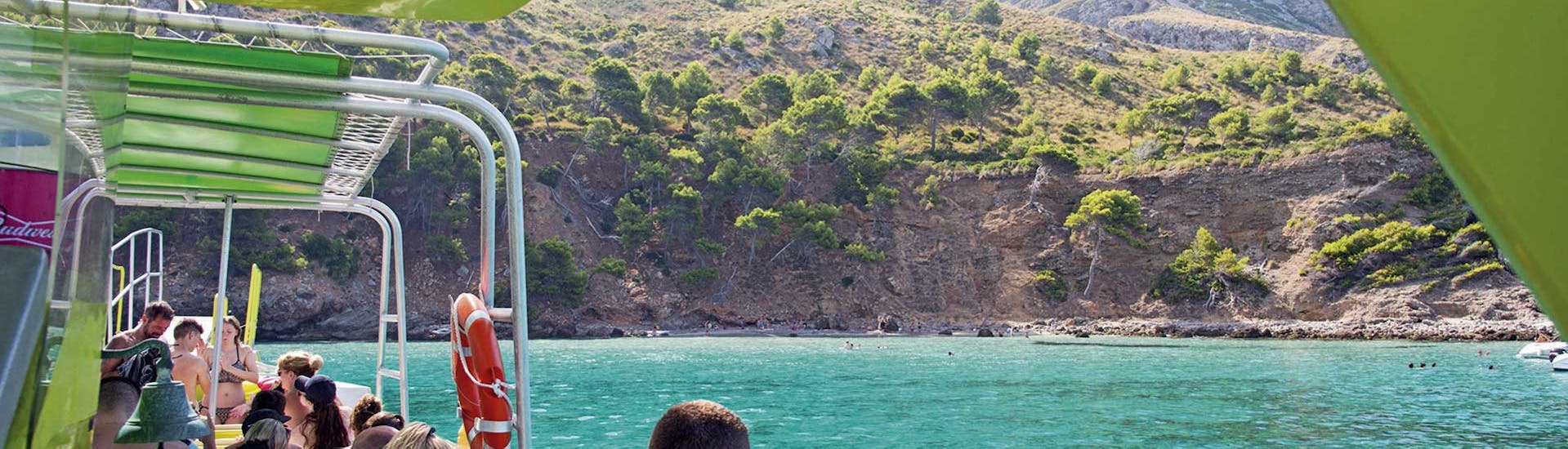 Gita in barca da Alcúdia a Llevant Natural Park  con bagno in mare.