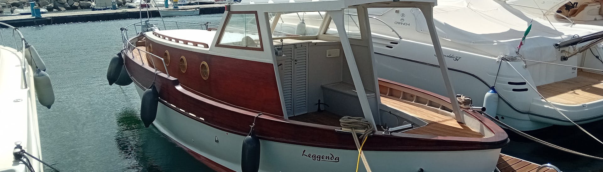 Gita giornaliera in barca lungo la costa di Cefalù con pranzo e snorkeling.