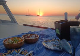 Giro privato al tramonto lungo la costa di Cefalù con cena e snorkeling con Mare aperto Cefalù.