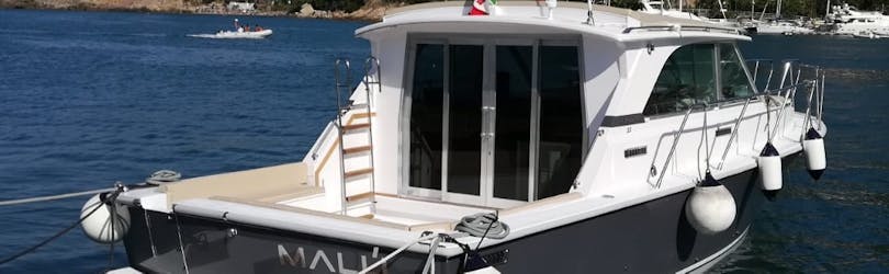 Gita privata in barca alle Calette dell'Argentario con pranzo e snorkeling con La Favorita sul Mare Argentario.
