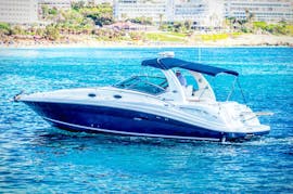 Private Bootstour zum Kapparis Strand & zur Geisterstadt von Famagusta ab Ayia Napa mit Luxury Time Charters Cyprus.
