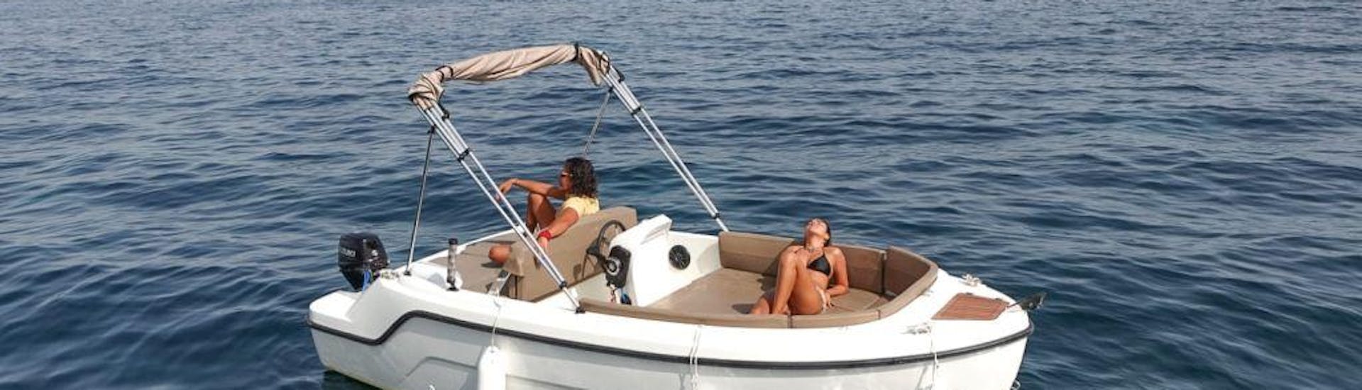 Boat Rental in Pollença (up to 7 people) with Nautical Experience Pollença.