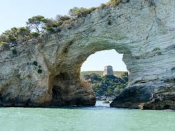 Giro in barca da Vieste alle grotte marine del Gargano con aperitivo con Gargano Viaggi Vieste.