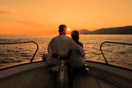 Giro al tramonto in barca privata alle Grotte Blu di Zante con Luxury Travel Zakynthos.