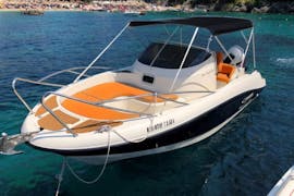 Paseo en barco privado de Zakynthos (Zacinto) a Playa de Navagio con baño en el mar & visita guiada con Luxury Travel Zakynthos.