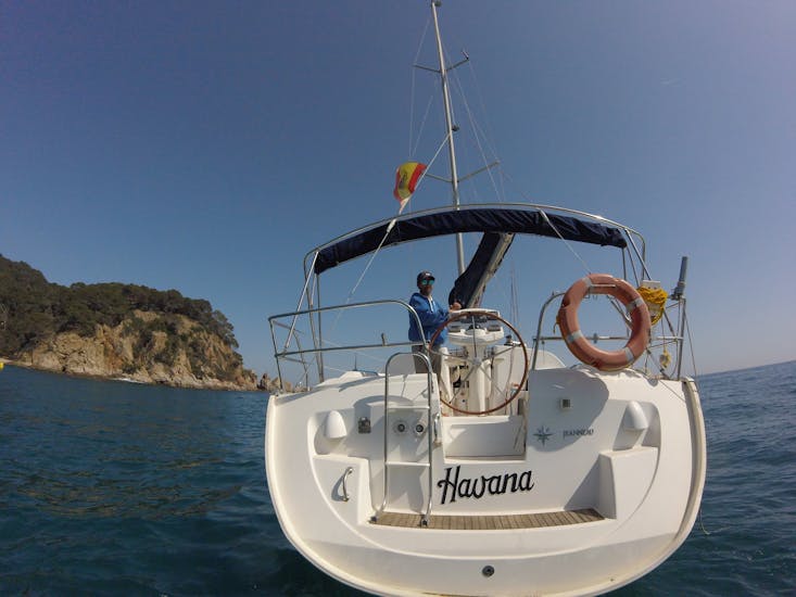 Gita privata in barca a vela a Morro d'en Feliu  e bagno in mare.