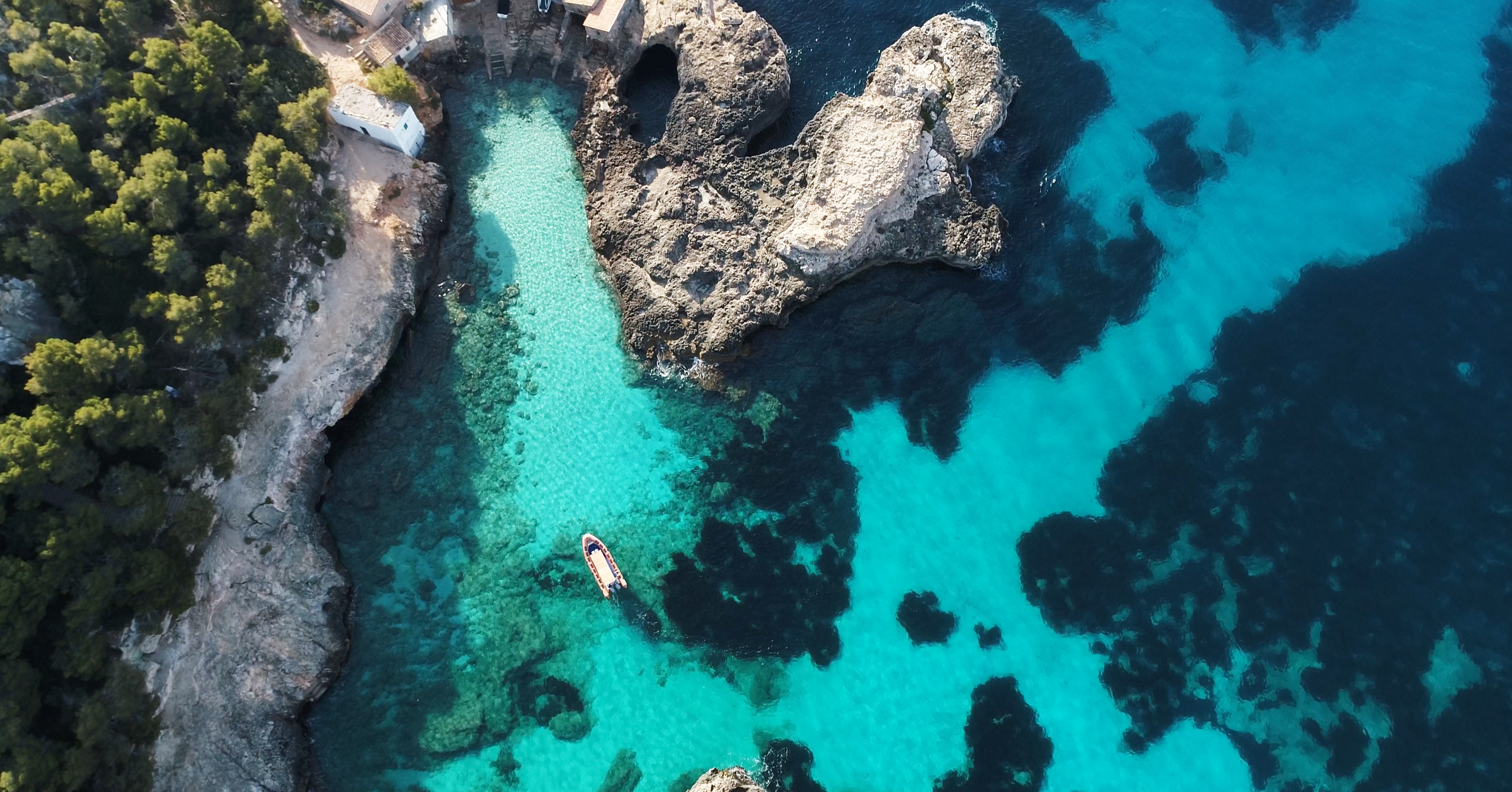 Boottocht van Cala Figuera naar Cala S'Almunia met Redstar Tours Mallorca.