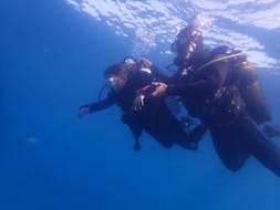 Plongeurs durant leur Baptême de plongée PADI au Cap d'Agde pour les Débutants avec Eureka Plongée Cap d'Agde.