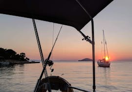 Aquí está una posible vista que podría tener durante el viaje en velero con Porto Scuba Halkidiki.