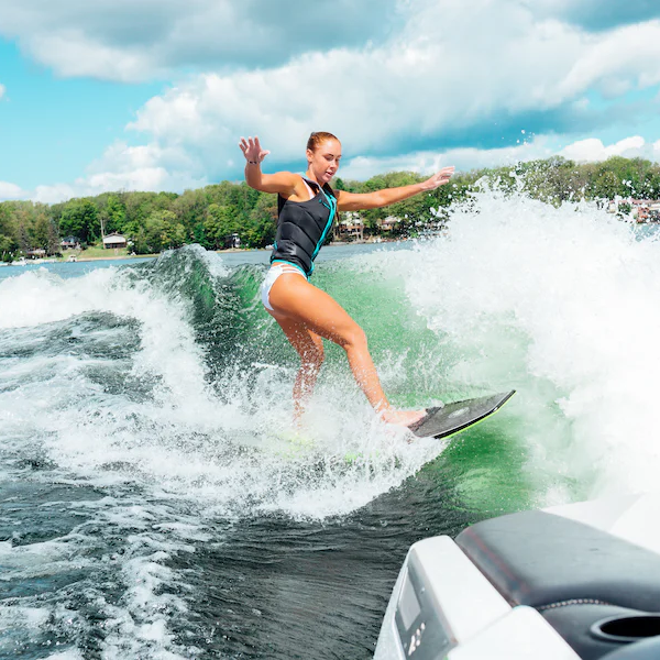 Wakeboarding con Corfu Surf Club.