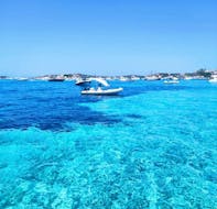 Paseo en velero de Palau a Isla Budelli - Playa Rosa  & baño en el mar con Vale Boat La Maddalena.