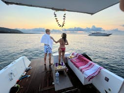 Giro in barca privata da Cefalù al tramonto con snorkeling e aperitivo con Rent Boat Cefalù Tours.