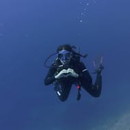 Bautismo de buceo para principiantes con Nima Diving Center Naxos.