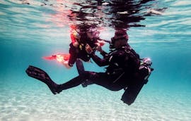 Bautismo de buceo privado para principiantes con Nima Diving Center Naxos.