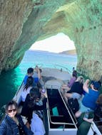Excursión privada en barco a la Playa de los Naufragios y las Cuevas Azules con Happy Days Zante .