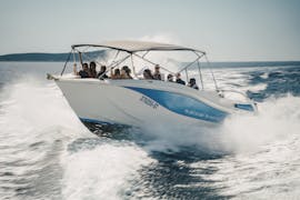 Excursion en bateau au Lagon bleu et 3 îles au départ de Split, avec plongée en apnée avec Booker Travel Agency Split.